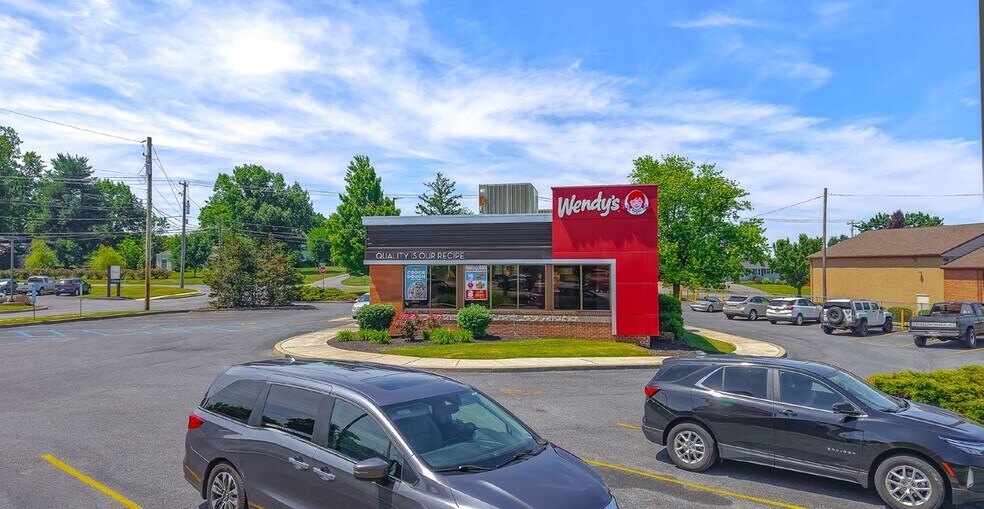 1660 S Market St, Elizabethtown, PA à vendre - Photo de l’immeuble – Image 3 sur 5