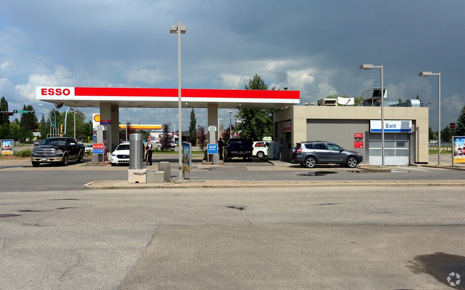 180 King St, Spruce Grove, AB à vendre - Photo de l’immeuble – Image 2 sur 3
