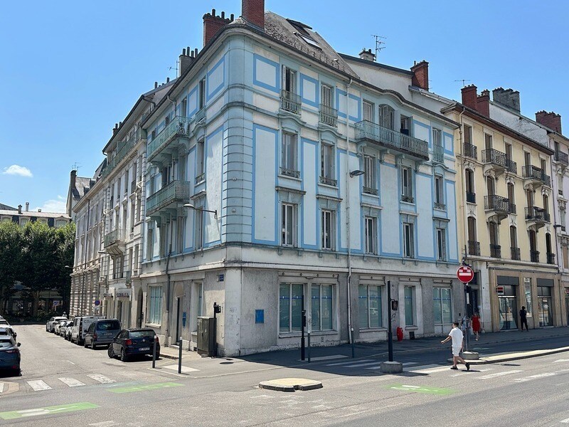 Local commercial dans Chambéry à vendre Photo de l’immeuble– Image 1 sur 2