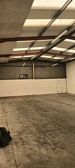 Long Ln, Liverpool à louer - Photo de l’immeuble – Image 2 sur 8