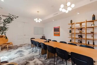 Espace de coworking dans Paris à louer Photo de l’immeuble– Image 2 sur 21