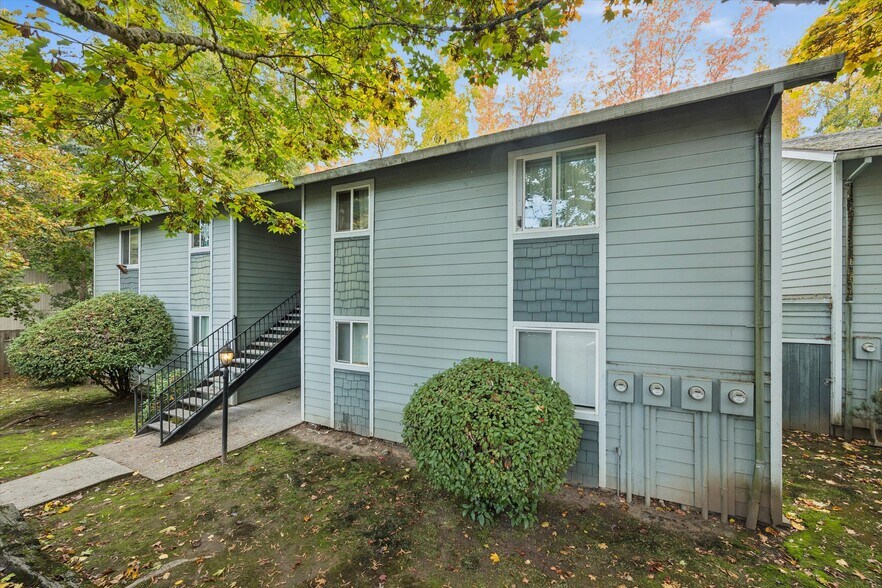 12145 SW Gingham Ln, Beaverton, OR à vendre - Photo de l’immeuble – Image 3 sur 8