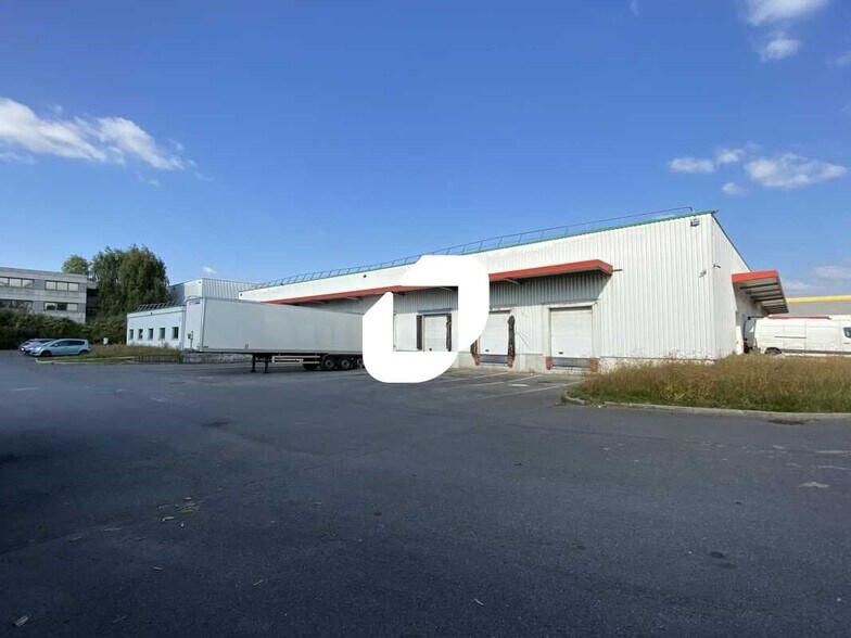 Industriel/Logistique dans Mitry-Mory à louer - Photo de l’immeuble – Image 1 sur 8