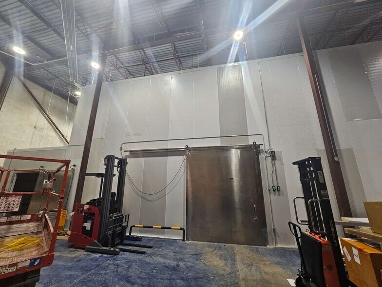 68 Leek Cres, Richmond Hill, ON à louer - Photo de l’immeuble – Image 2 sur 4