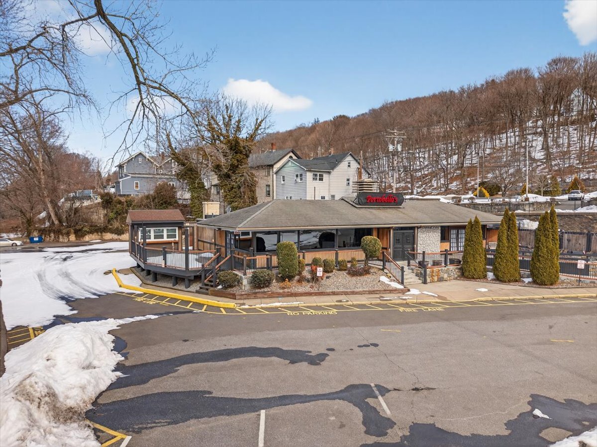 5 Main St, Derby, CT à vendre Photo principale– Image 1 sur 45