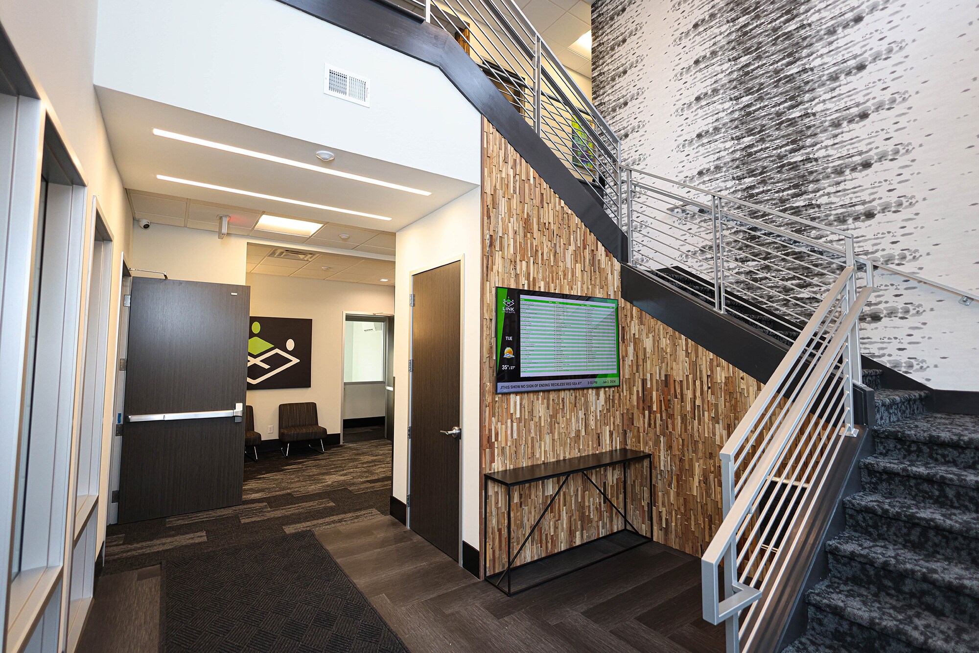 712 Adams St, Carmel, IN à louer Photo principale– Image 1 sur 18