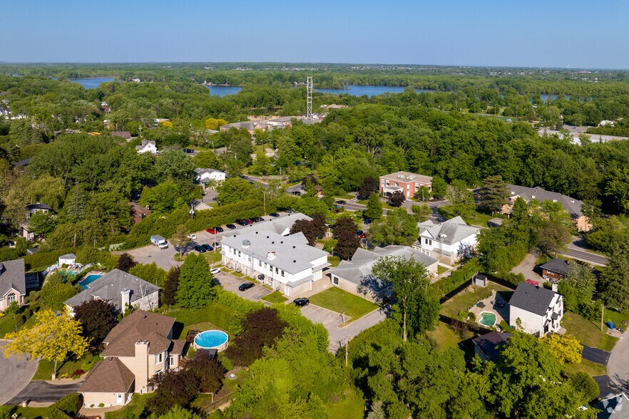 395 Ch De La Grande-Côte, Rosemère, QC à louer - Aérien – Image 2 sur 5