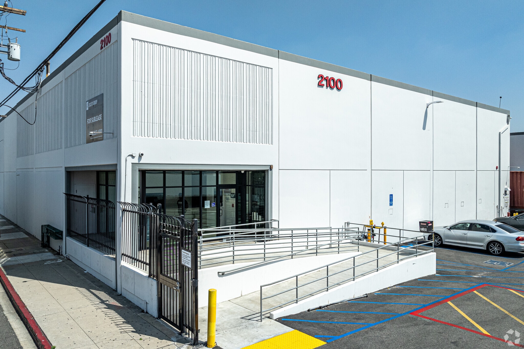 2100 E 49th St, Vernon, CA à louer Photo principale– Image 1 sur 10