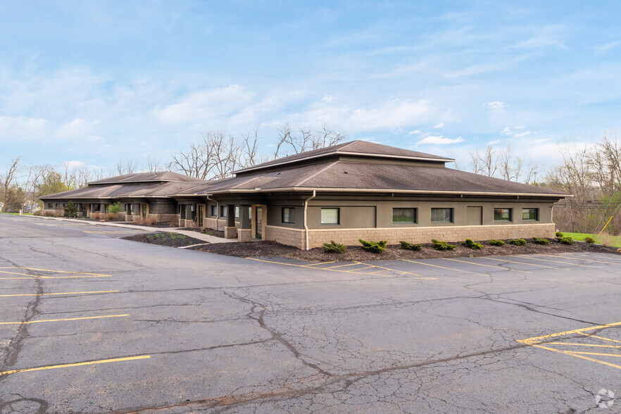 1600 Moseley Rd, Fairport, NY à louer - Photo de l’immeuble – Image 2 sur 9
