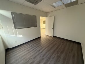 5967 W 3rd St, Los Angeles, CA à louer Photo intérieure– Image 2 sur 6