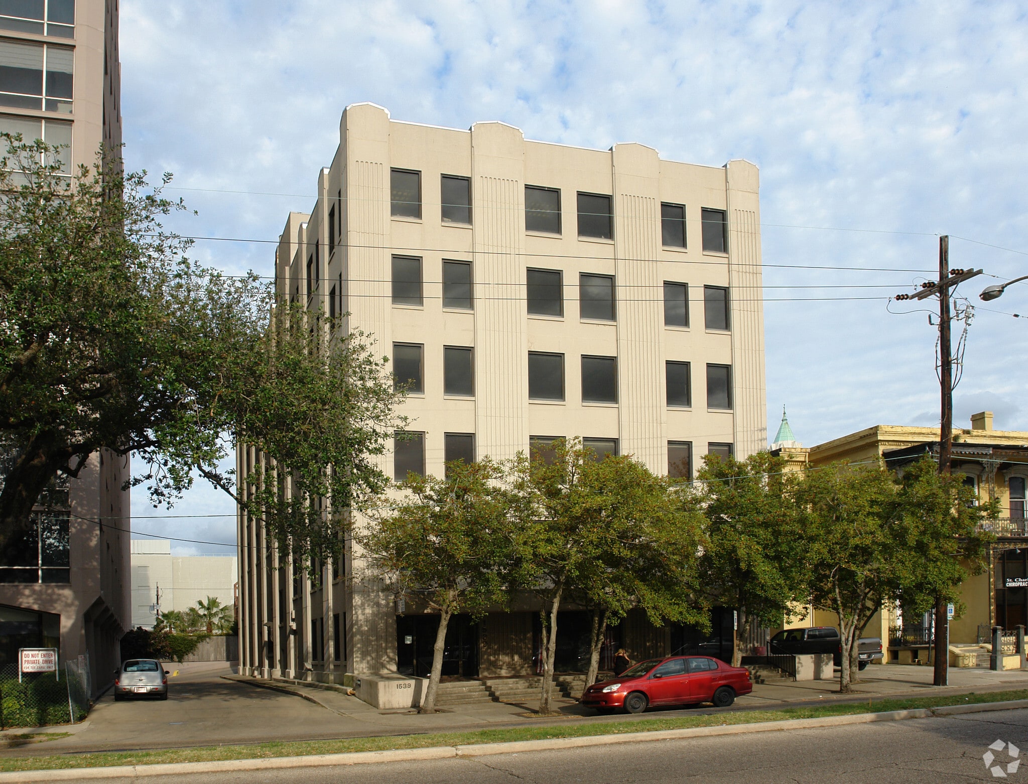 1539 Jackson Ave, New Orleans, LA à louer Photo de l’immeuble– Image 1 sur 12