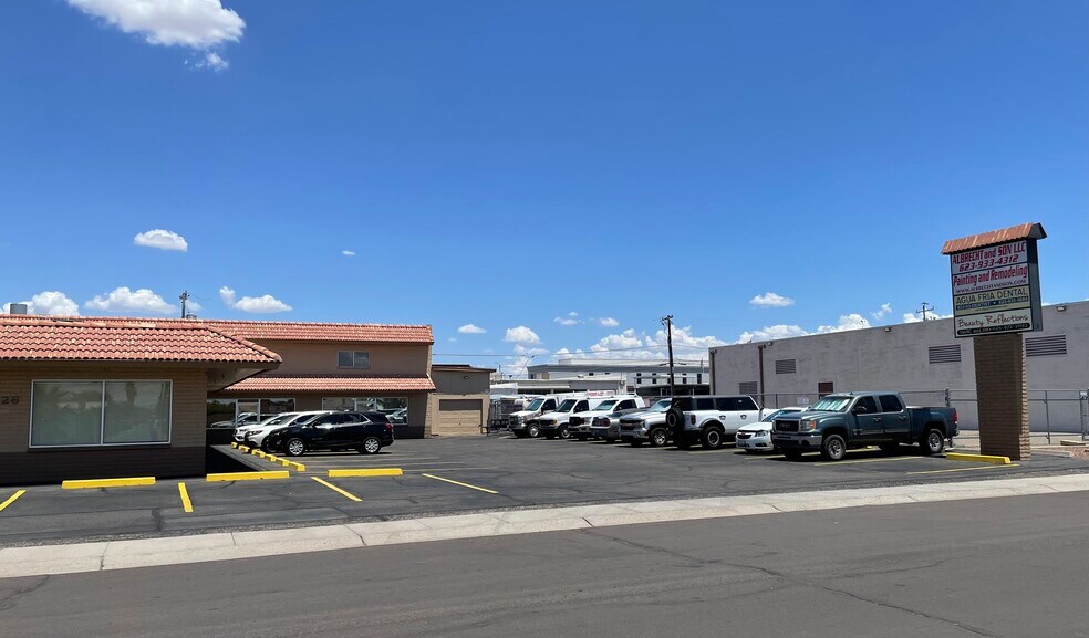 11126 W Wisconsin Ave, Youngtown, AZ à vendre - Photo de l’immeuble – Image 2 sur 12