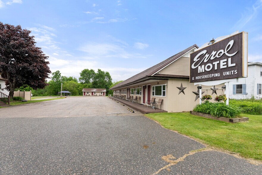 124 132 Main Street, Errol, NH à vendre - Photo principale – Image 1 sur 63