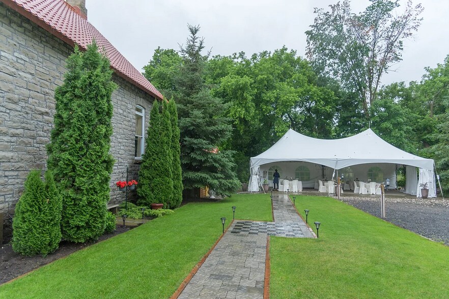 2876 Munster Rd, Ottawa, ON à vendre - Photo de l’immeuble – Image 2 sur 5
