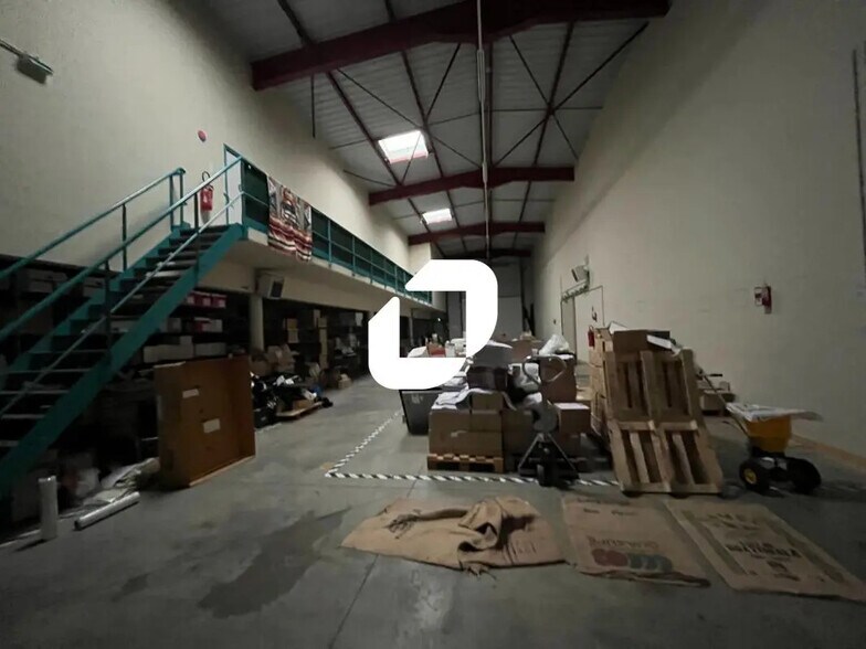 Bureau dans Wormhout à louer - Photo de l’immeuble – Image 2 sur 20