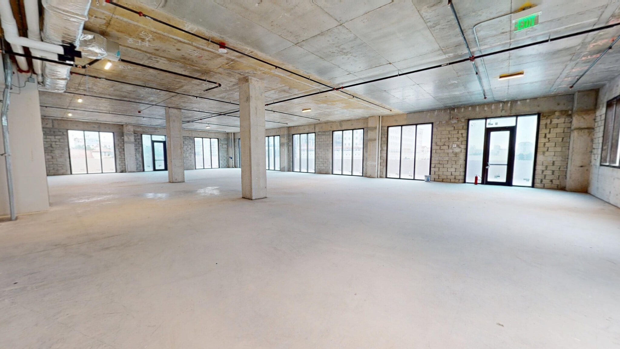 4225 Ponce de Leon Blvd, Coral Gables, FL à louer Photo intérieure– Image 1 sur 13