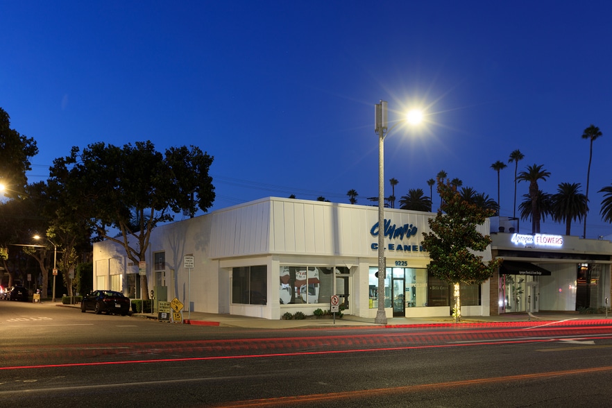 364-368 S Maple Dr, Beverly Hills, CA à louer - Photo de l’immeuble – Image 2 sur 6