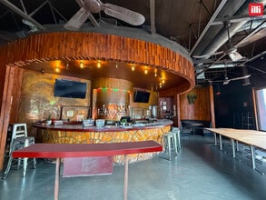 1544 N Cahuenga Blvd, Hollywood, CA à louer Photo intérieure– Image 2 sur 13