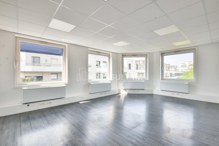 Bureau dans Suresnes à louer - Photo intérieure – Image 2 sur 6