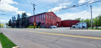 Plus de détails pour 75 Stark St, Hudson, PA - Industriel/Logistique à vendre