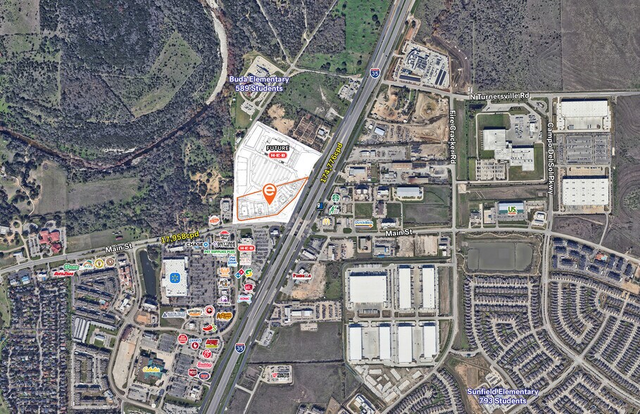 189 Main Street, Buda, TX à louer - Photo de l’immeuble – Image 2 sur 3