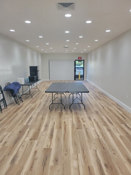 15220-15236 E Colonial Dr, Orlando, FL à louer - Photo de l’immeuble – Image 3 sur 12