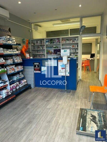 Local commercial dans Le Cannet à louer - Photo de l’immeuble – Image 3 sur 12