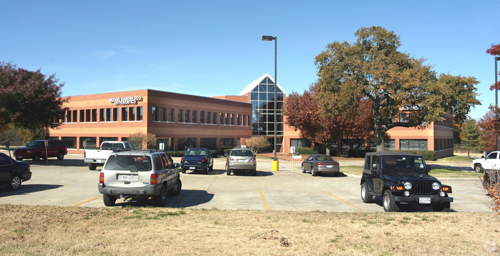 3700 River Walk Dr, Flower Mound, TX à louer - Photo de l’immeuble – Image 3 sur 33