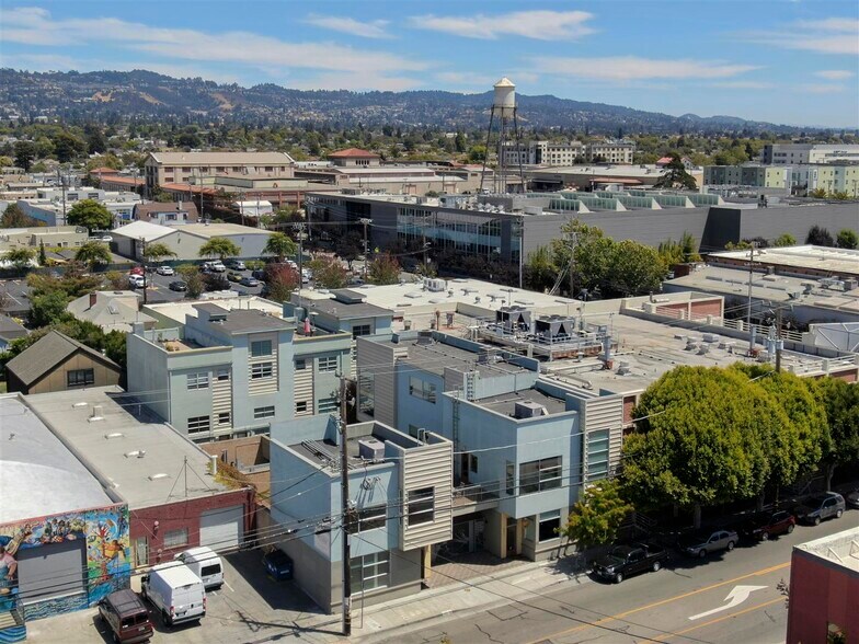 2833 7th St, Berkeley, CA à louer - Photo de l’immeuble – Image 3 sur 21