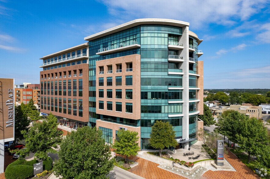 W 7th St, Fort Worth, TX à louer - Photo de l’immeuble – Image 1 sur 5