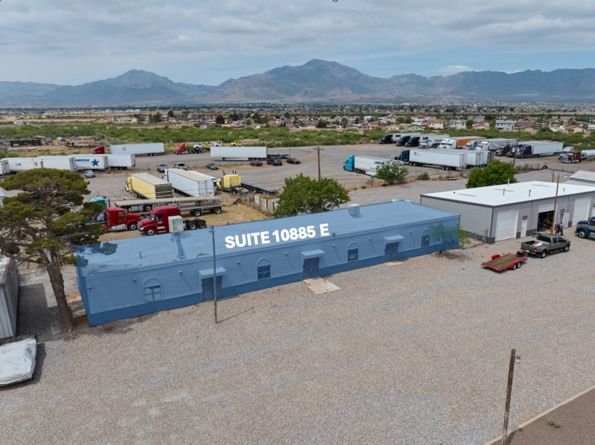 10893 Dyer St, El Paso, TX à louer Photo de l’immeuble– Image 1 sur 15