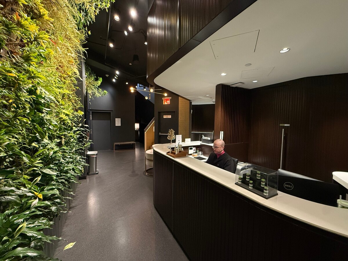 160 Seventh Ave S, New York, NY 10014 - Lot LL - - Photo intérieure - Image 2 of 7