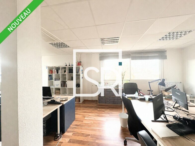 Bureau dans Clermont-Ferrand à vendre - Photo intérieure – Image 3 sur 11