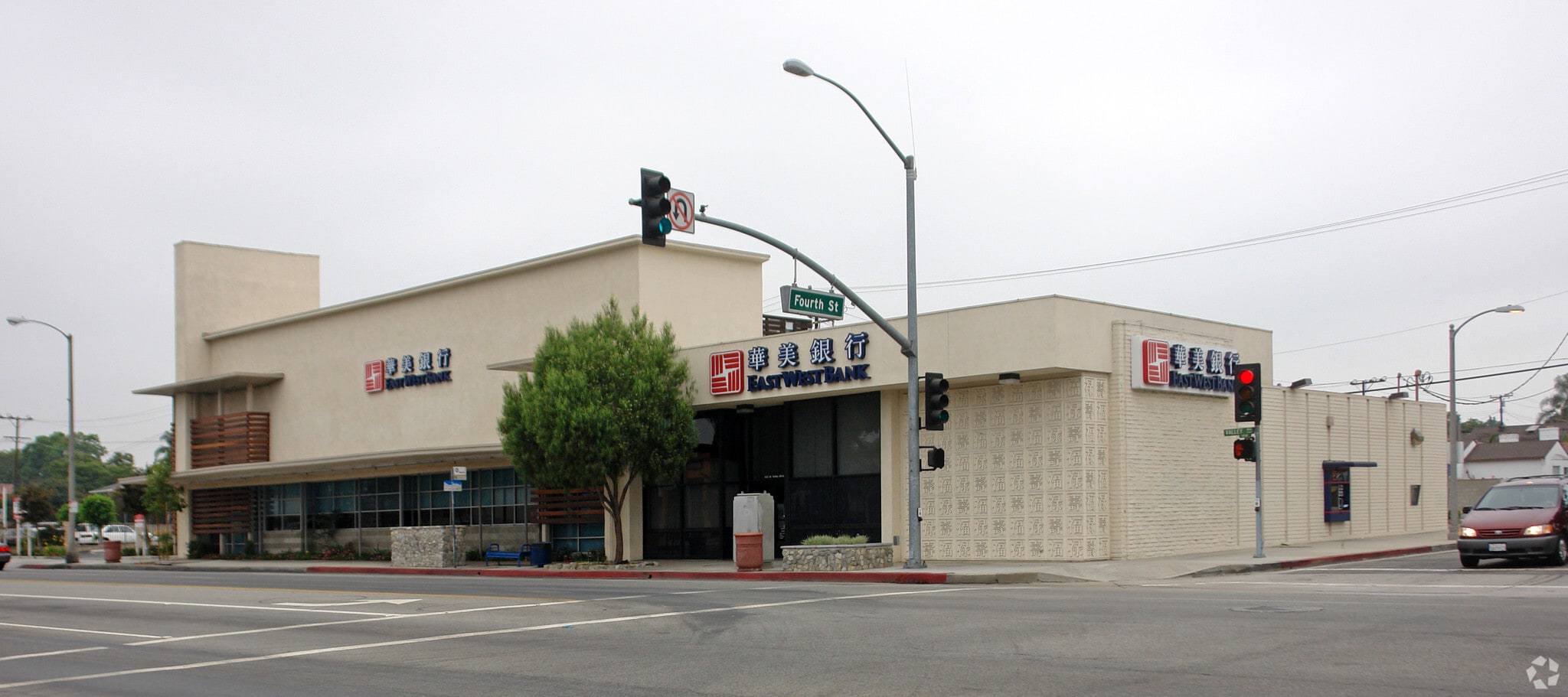 403-407 W Valley Blvd, Alhambra, CA à louer Photo principale– Image 1 sur 17