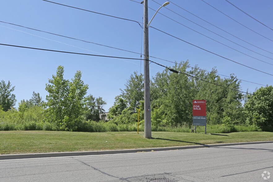 501 Raleigh Ave, Oshawa, ON à vendre - Photo principale – Image 1 sur 2