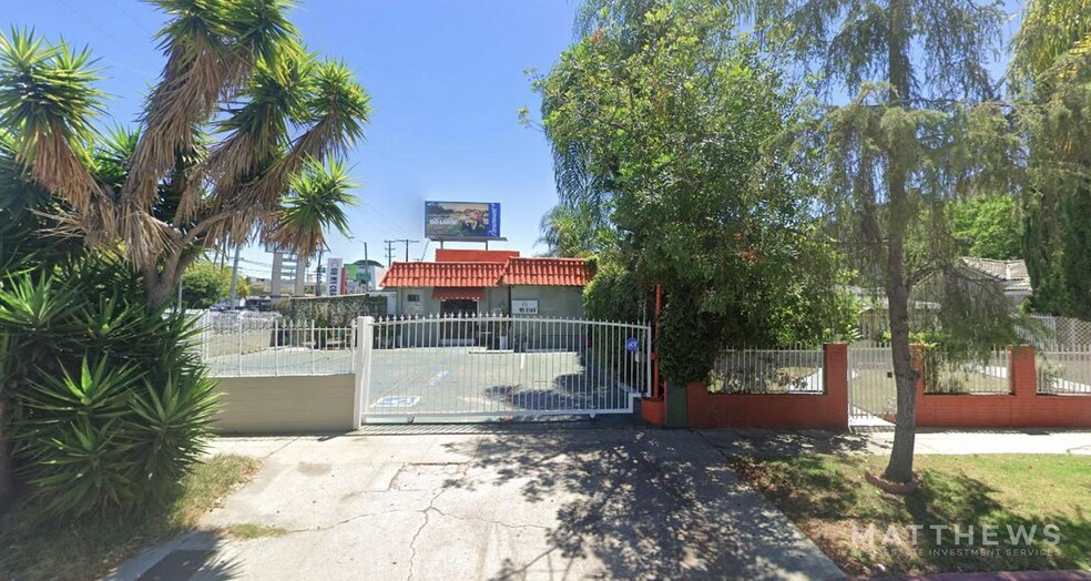 5818-5820 Melrose Ave, Los Angeles, CA à louer - Photo de l’immeuble – Image 2 sur 3