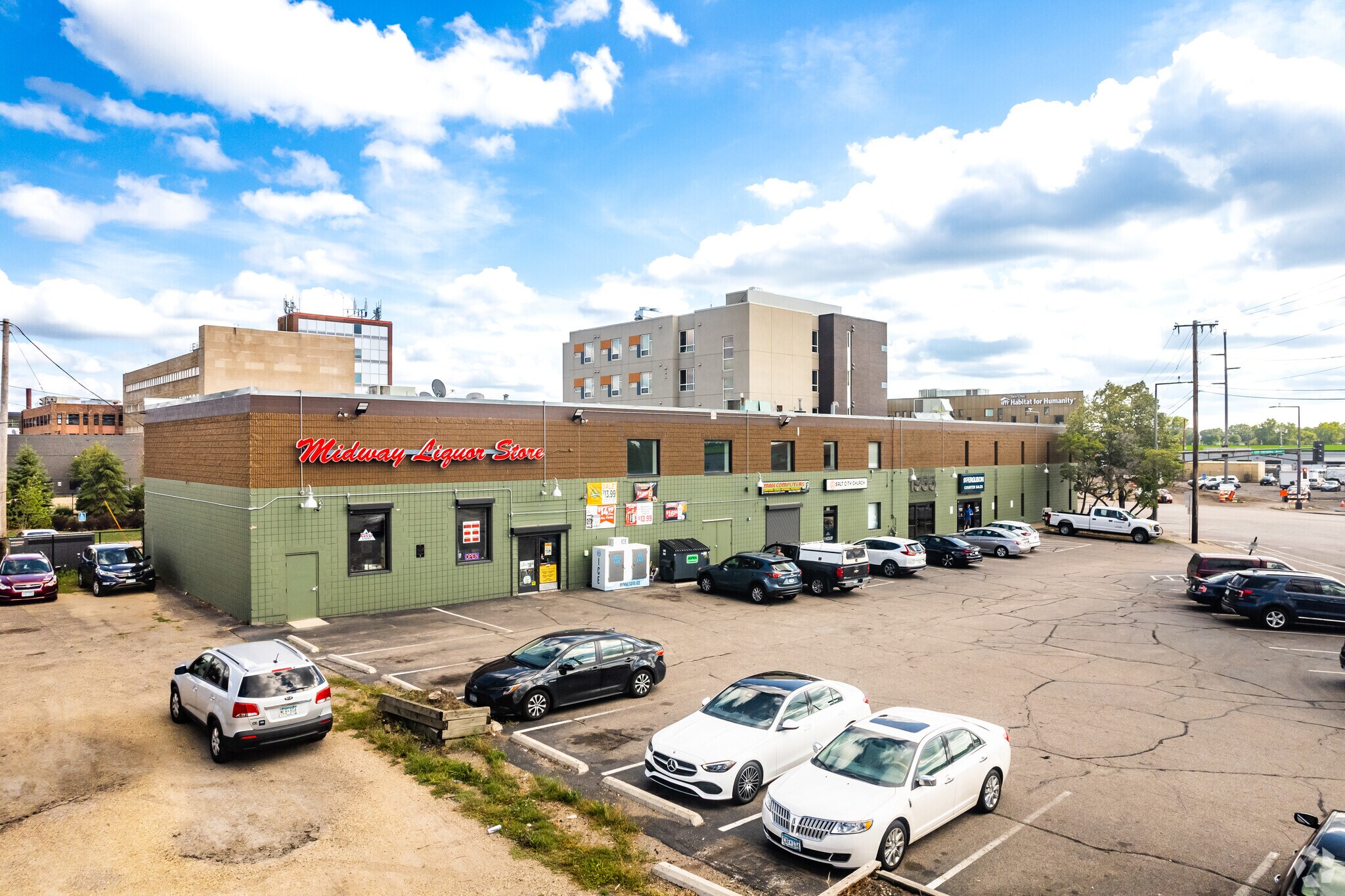 1955 University Ave W, Saint Paul, MN à vendre Photo principale– Image 1 sur 13