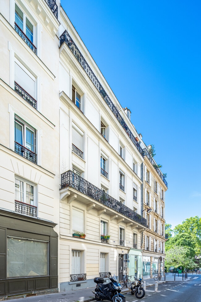 Plus de détails pour 24 Rue Lacharrière, Paris - Local commercial à louer