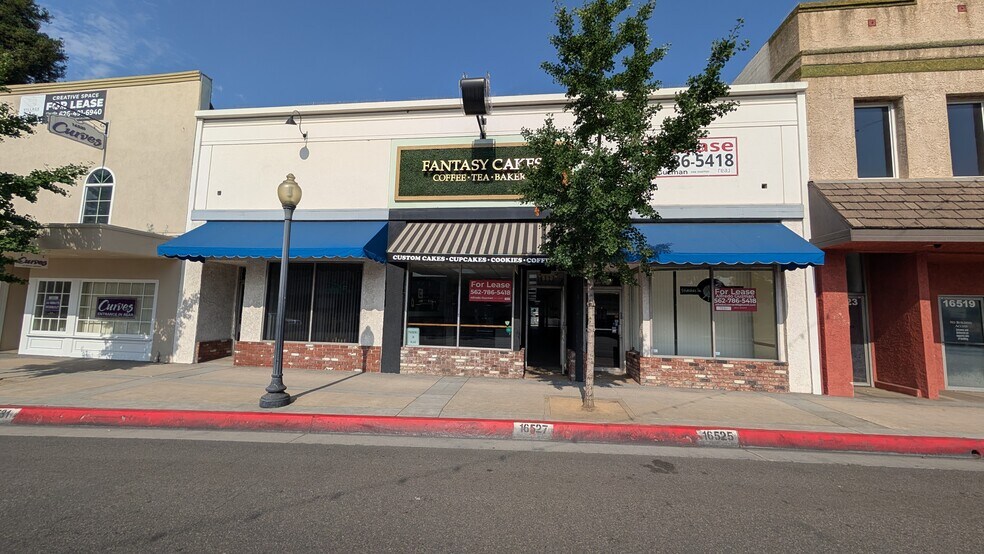 16525-16531 Bellflower Blvd, Bellflower, CA à vendre - Photo de l’immeuble – Image 2 sur 9