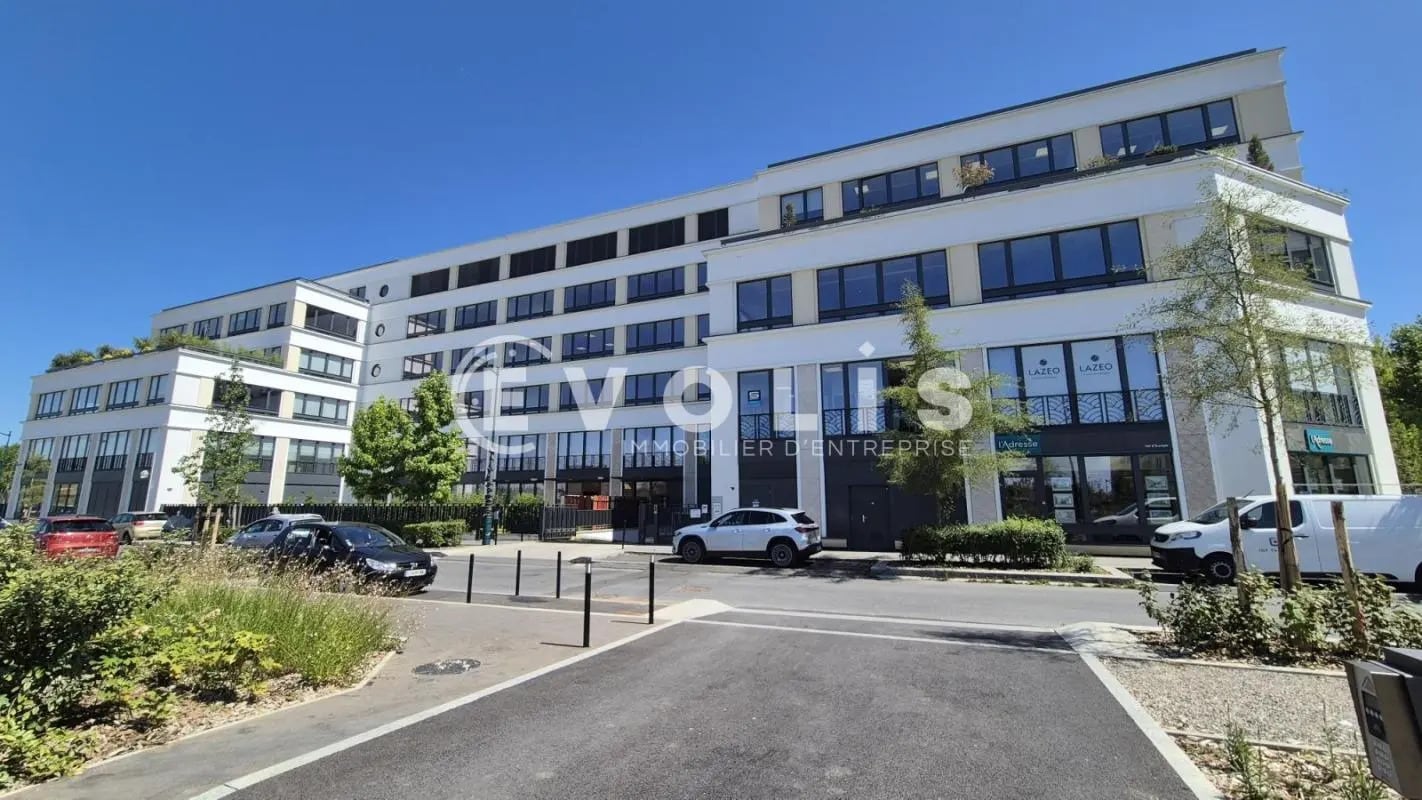 Bureau dans Chessy à louer Photo de l’immeuble– Image 1 sur 9