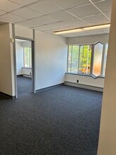 4011 W Capitol Dr, Milwaukee, WI à louer Photo intérieure– Image 2 sur 5
