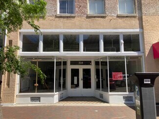 Plus de détails pour 318 W Broughton St, Savannah, GA - Local commercial à louer