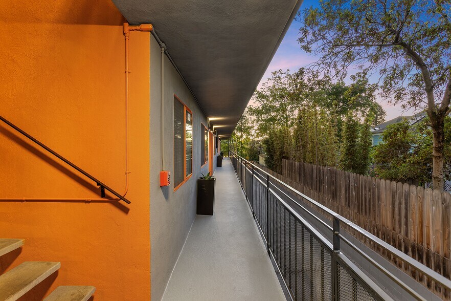 1610 Milvia St, Berkeley, CA à vendre - Photo de l’immeuble – Image 3 sur 30