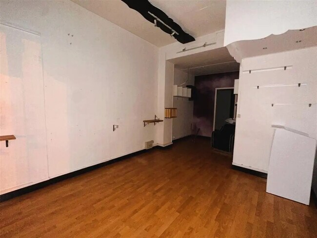 Plus de détails pour Local commercial à louer