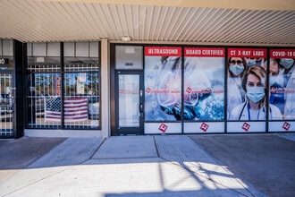 3800 N Shepherd Dr, Houston, TX à louer Photo de l’immeuble– Image 2 sur 10