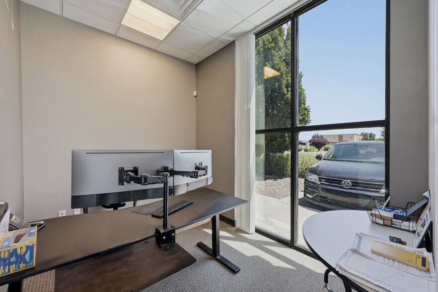 145 Isidor Ct, Spanish Springs, NV à vendre - Photo de l’immeuble – Image 3 sur 11