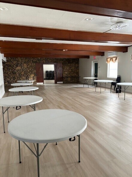 416 Horace St, Bridgeport, CT à louer - Photo intérieure – Image 3 sur 9