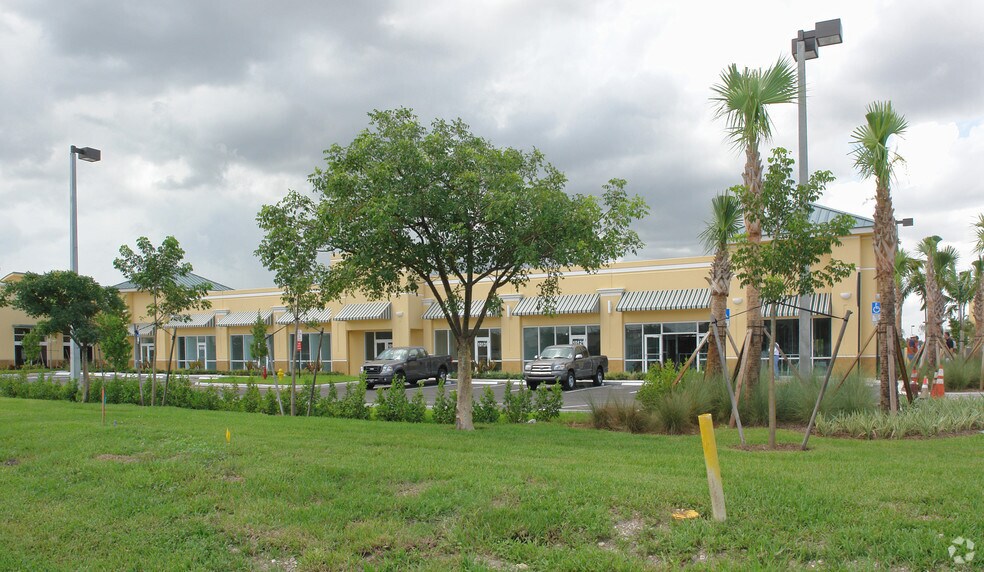 10101-10181 W Commercial Blvd, Fort Lauderdale, FL à louer - Photo de l’immeuble – Image 2 sur 9
