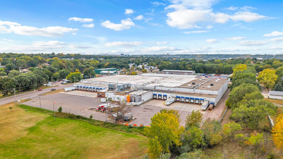 2300 E Rice St, Sioux Falls, SD à louer - Photo de l’immeuble – Image 2 sur 13