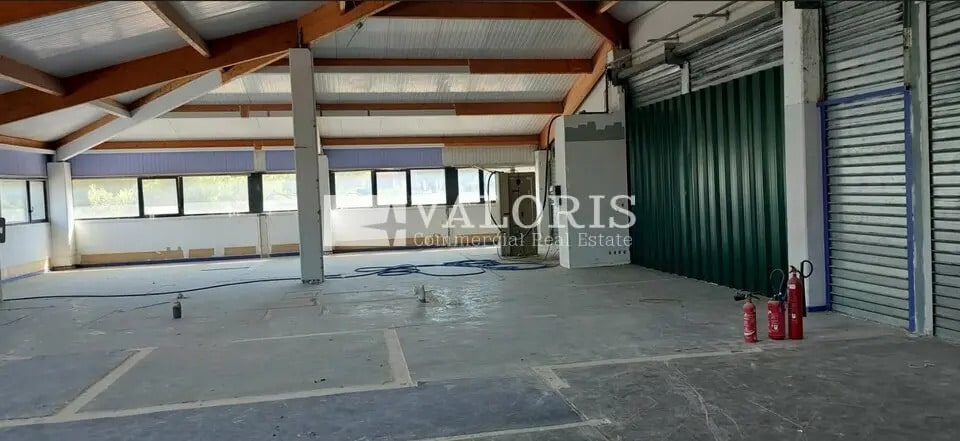 Bureau dans Martigues à louer - Photo de l’immeuble – Image 2 sur 14